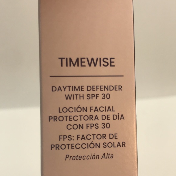 Mary kay Time Wise Daytime Defender Sunscreen Broad Spectrum spf 30 - Picture 5 of 9